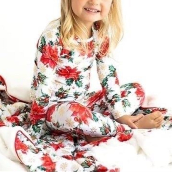 POSH PEANUT PP EMILIA CHRISTMAS XMAS HOLIDAY PAJAMA PJ POINSETTIA TODDLER NEW 4T - Picture 2 of 5